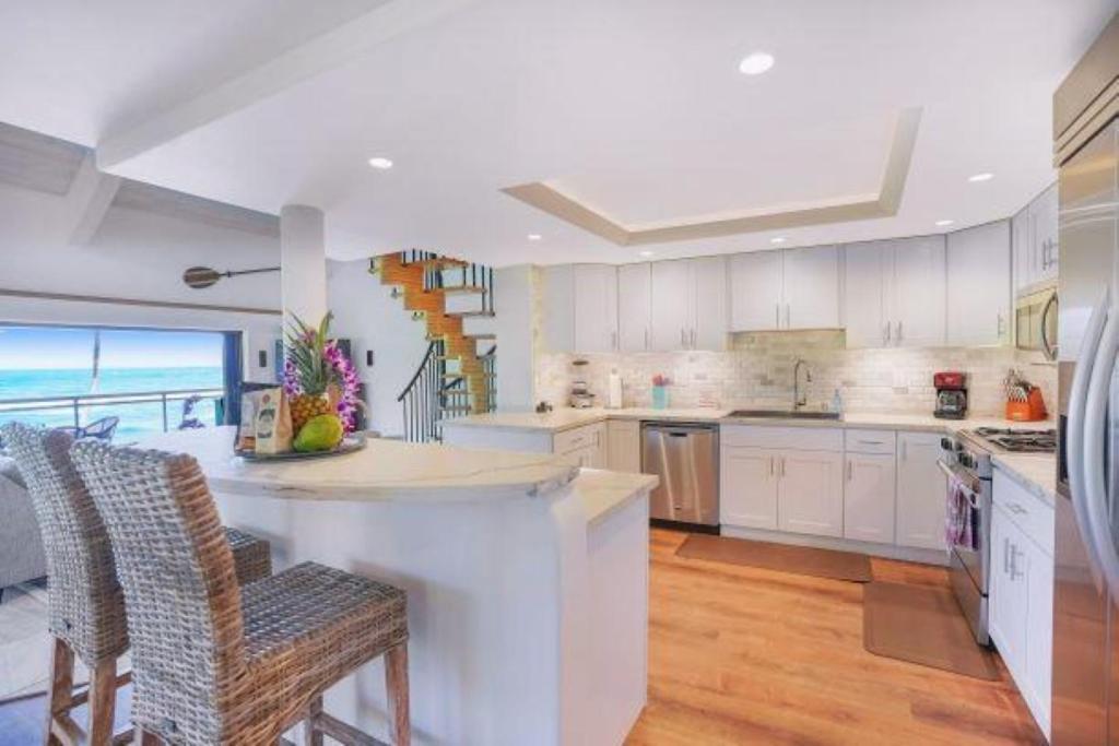 Luxury 2-Story Oceanfront Condo W/ Views & Pool Wailua  Екстериор снимка